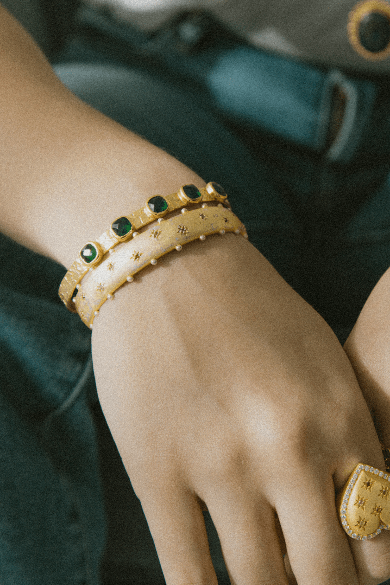 Reverie Hammered Emerald Bangle - Lanamara